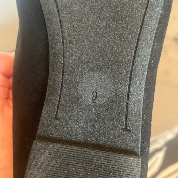 2/$20 💚 BNWOT Old Navy faux suede pointy toe flats - Picture 3 of 4